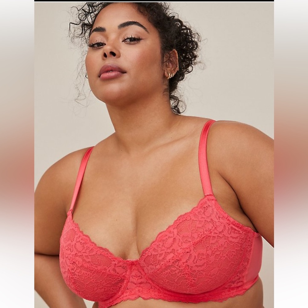 BNWT Full Coverage Balconette Lacy Bra